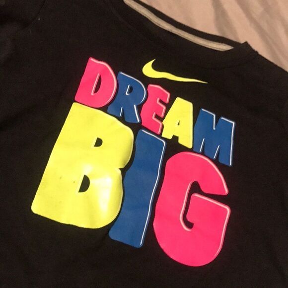 NIKE Girls "Dream Big" Long Sleeve Tee - Size 6 - Picture 2 of 5